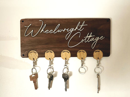 Wall Mounted Key Holder; with 5x key fobs